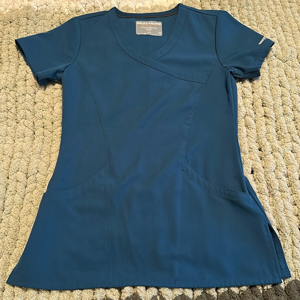 Barco Sketcher Scrub top